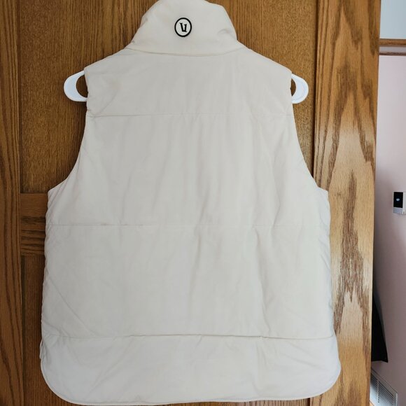 Vuori Canyon Insulated Vest - Picture 3 of 4